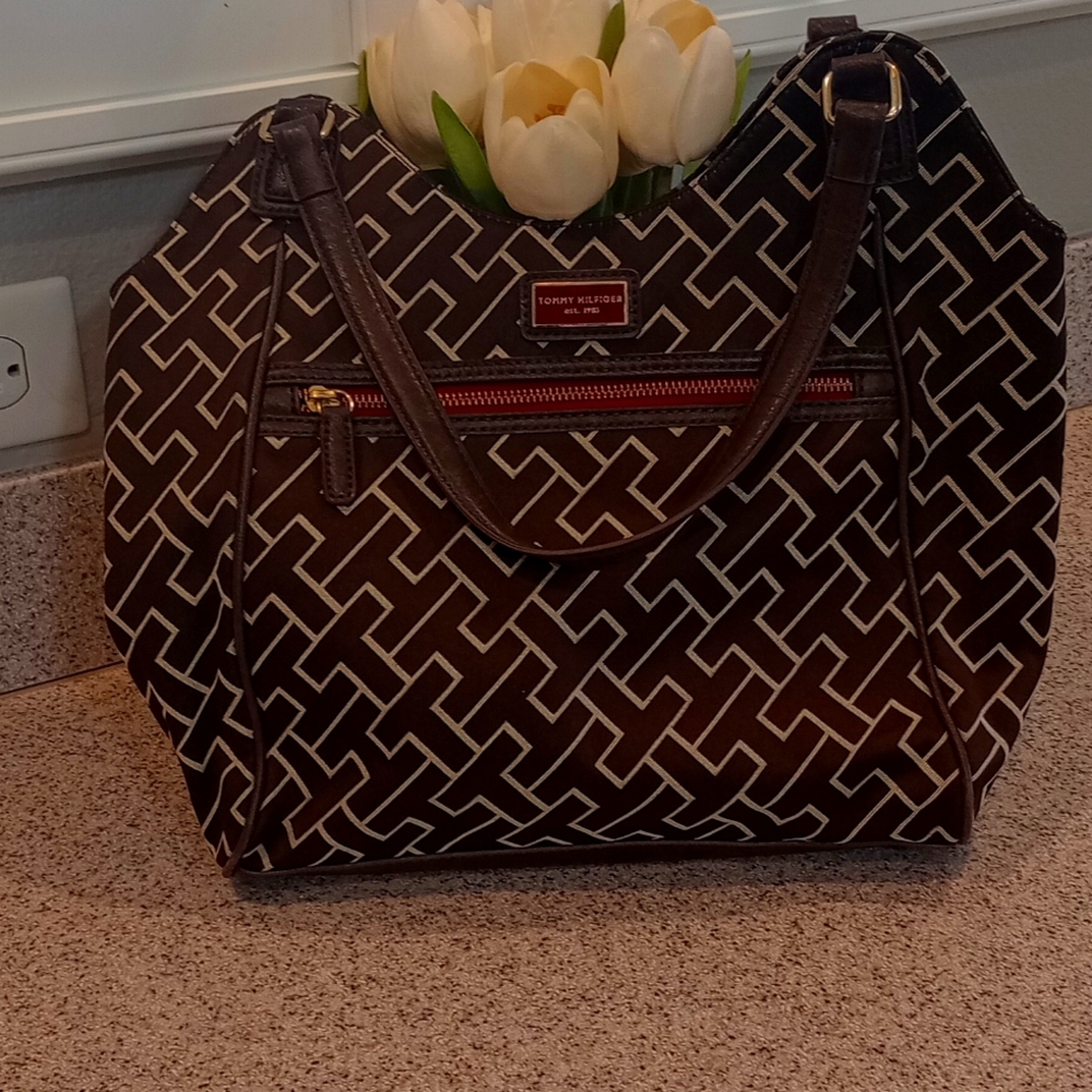 Tommy Hilfiger purse